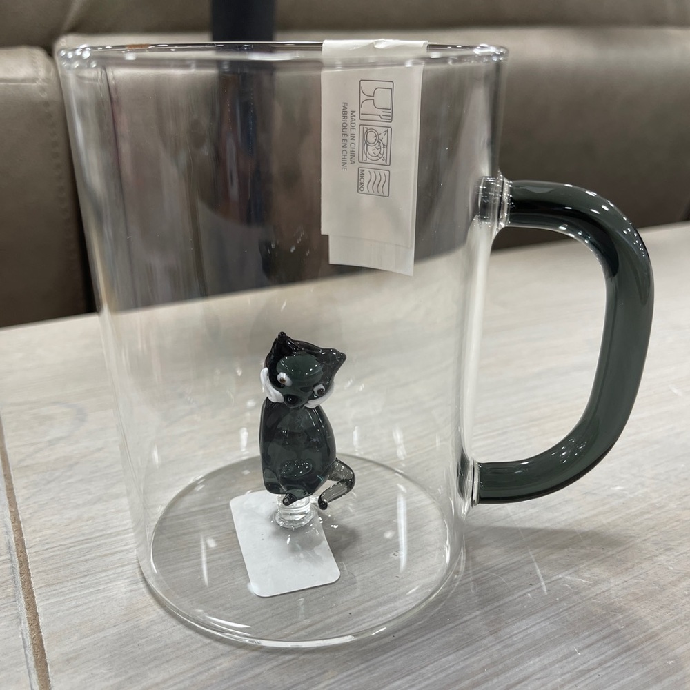 Halloween Black Cat 🐈‍⬛ Glass Cup with Black Handle and Glass Cat inside NWT